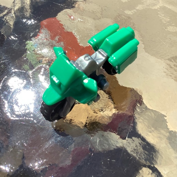 Kinder Joy Yellow & Green Motor Bikes Motorcycles - Picture 9 of 12